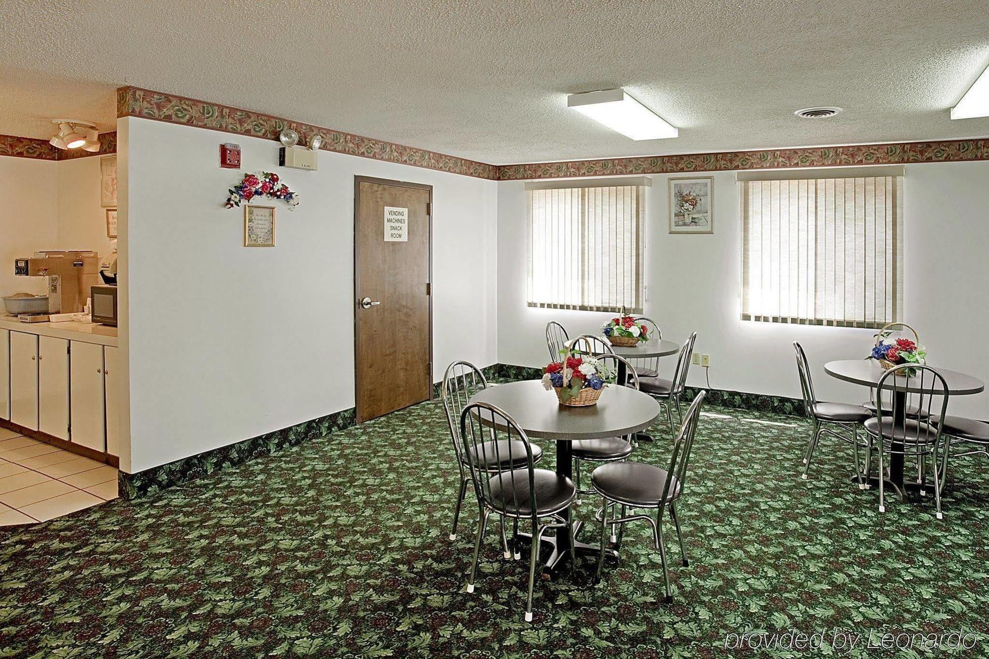 Americas Best Value Inn West Frankfort Restaurant foto